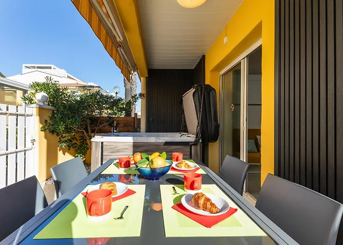 Villa Spa Prive 4P - Terrasse - Parking - Climatisation - Cap Agde Naturiste