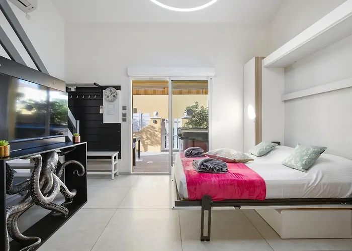 Willa Villa Spa Prive 4P - Terrasse - Parking - Climatisation - Cap Agde Naturiste Agde